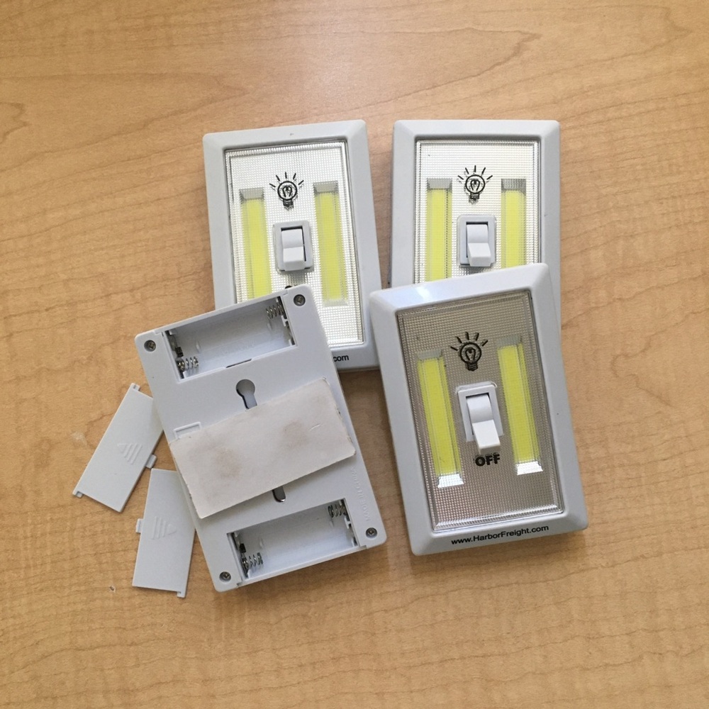 LP Bundle 4 Wireless Light Switch Lumen Night Lights Battery-Powered